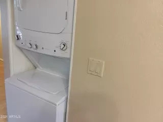 Photo #6: 6839724 Listing