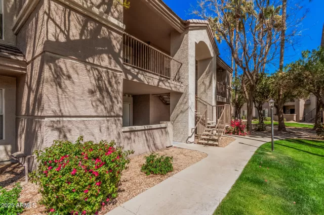 MLS: 6840025 Condo For Sale