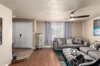 Photo #3: 6840216 Listing 