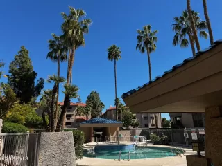 Photo #2: 6840483 Listing