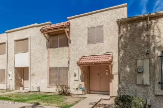 Photo #3: 6840806 Listing