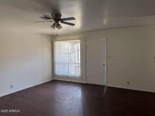 Photo #5: 6841034 Listing