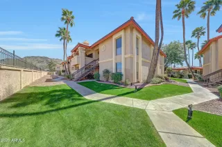 Photo #4: 6841095 Listing