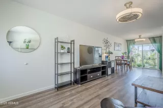 Photo #2: 6841450 Listing 