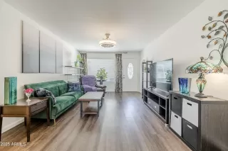 Photo #3: 6841450 Listing 