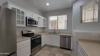 Photo #4: 6841507 Listing