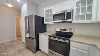 Photo #5: 6841507 Listing