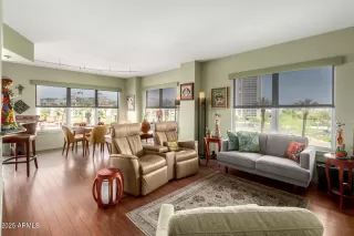 Photo #2: 6841513 Listing