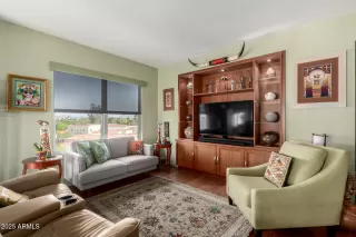 Photo #3: 6841513 Listing