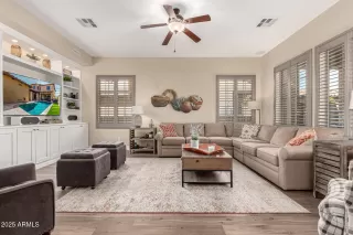 Photo #5: 6841635 Listing 