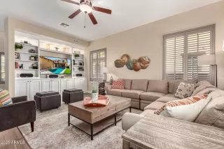 Photo #6: 6841635 Listing 