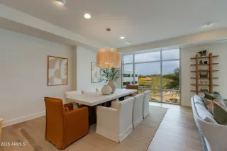 Photo #3: 6841696 Listing 