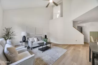 Photo #5: 6841785 Listing 