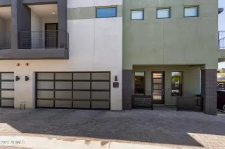 Photo #5: 6841839 Listing