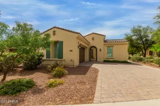 Photo #2: 6841987 Listing 