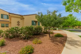 Photo #3: 6841987 Listing 