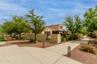 Photo #4: 6841987 Listing 