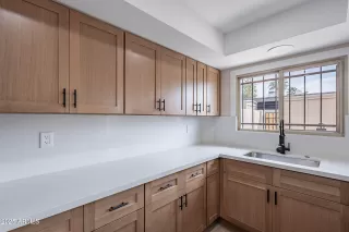 Photo #4: 6842029 Listing