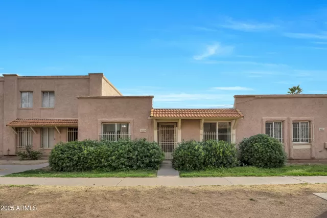 MLS: 6842249 Condo For Sale