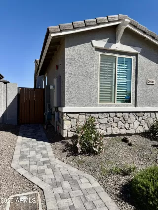 Photo #2: 6842254 Listing 