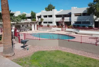 Photo #1: 6842304 Listing 