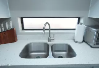 Photo #5: 6842304 Listing 