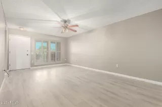 Photo #2: 6842328 Listing