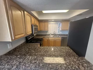 Photo #3: 6842389 Listing 