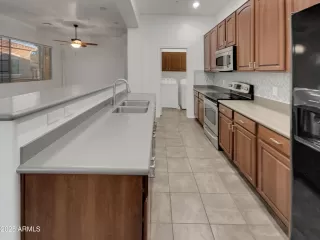 Photo #6: 6842449 Listing 