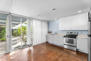 Photo #2: 6842478 Listing