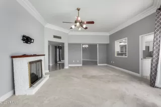 Photo #6: 6842534 Listing