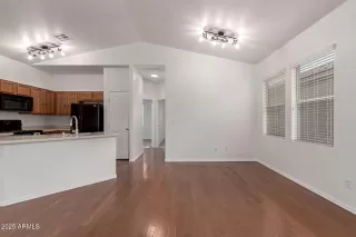 Photo #3: 6842546 Listing