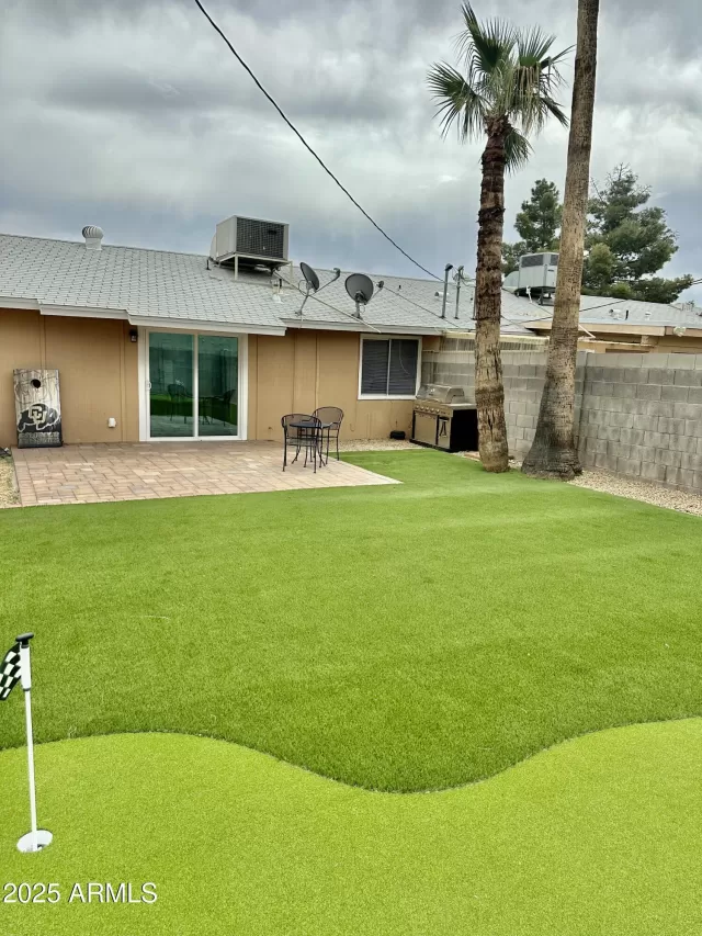 MLS: 6842795 Condo For Sale