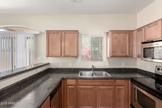 Photo #2: 6842808 Listing