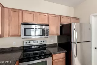 Photo #4: 6842808 Listing