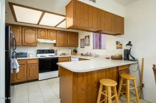 Photo #4: 6842826 Listing