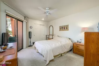 Photo #5: 6842826 Listing