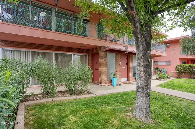 MLS: 6842828 Condo For Sale