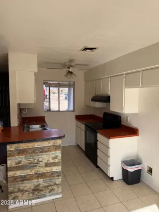 Photo #1: 6842945 Listing