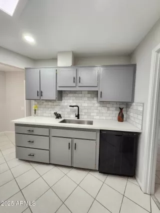 Photo #1: 6842991 Listing 