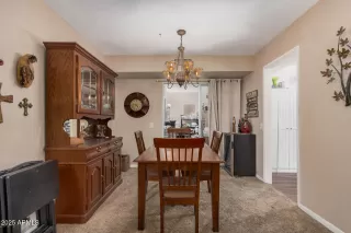 Photo #6: 6843038 Listing