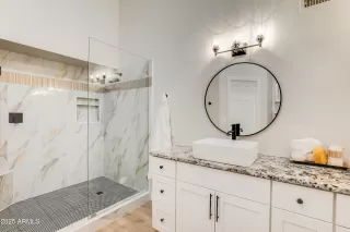 Photo #3: 6843041 Listing 