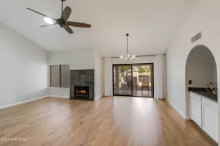 Photo #4: 6843041 Listing 