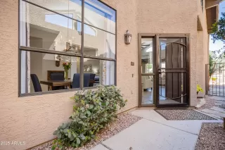 Photo #5: 6843093 Listing 
