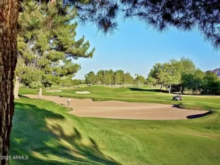 Photo #3: 6843106 Listing