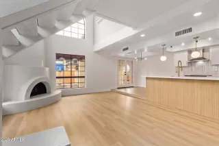 Photo #5: 6843129 Listing 