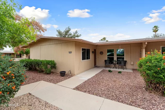 MLS: 6843136 Condo For Sale