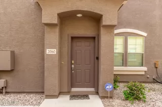 Photo #1: 6843177 Listing