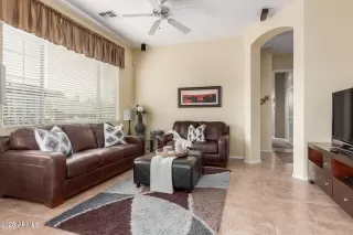 Photo #3: 6843177 Listing