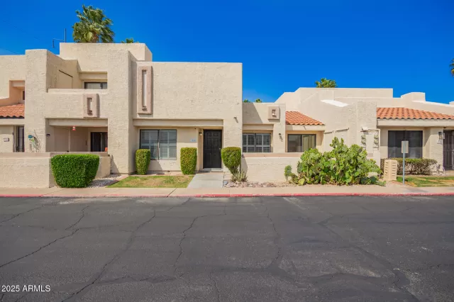 MLS: 6843209 Condo For Sale